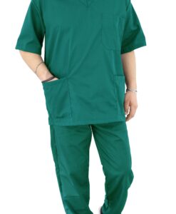 Ιατρικό Scrub set unisex πράσινο με παντελόνι και μπλούζα κοντομάνικη με λαιμόκοψη τύπου V.